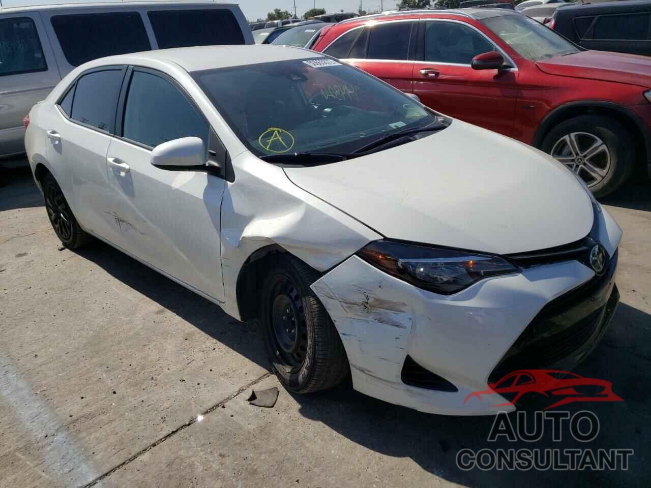 TOYOTA COROLLA 2018 - 5YFBURHE3JP842629