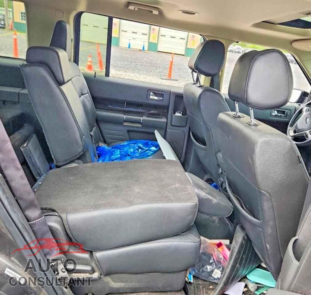 FORD FLEX 2019 - 2FMHK6C81KBA12155
