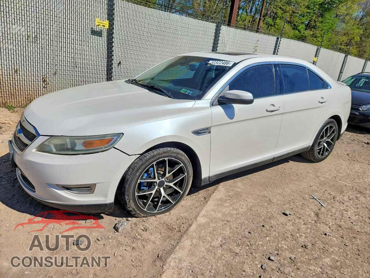 FORD TAURUS 2010 - 1FAHP2KT0AG138556