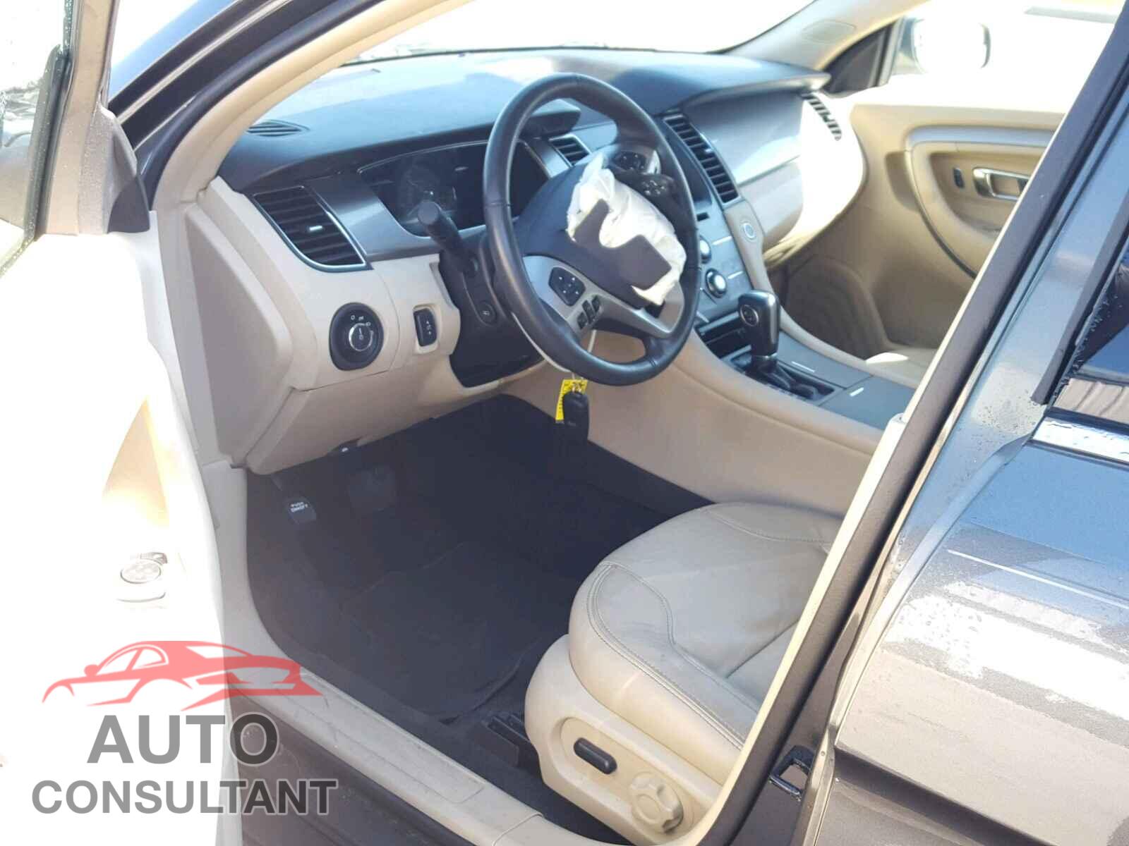 FORD TAURUS 2015 - 1FAHP2E80FG193653