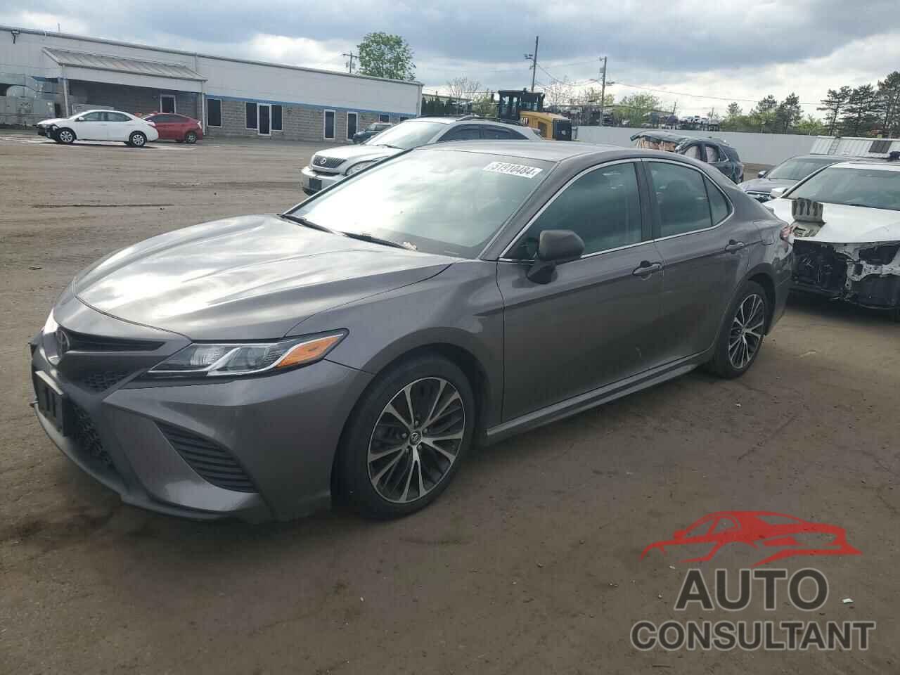 TOYOTA CAMRY 2018 - 4T1B11HK3JU111049