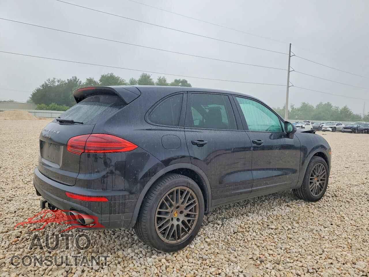 PORSCHE CAYENNE 2017 - WP1AB2A24HLA51083