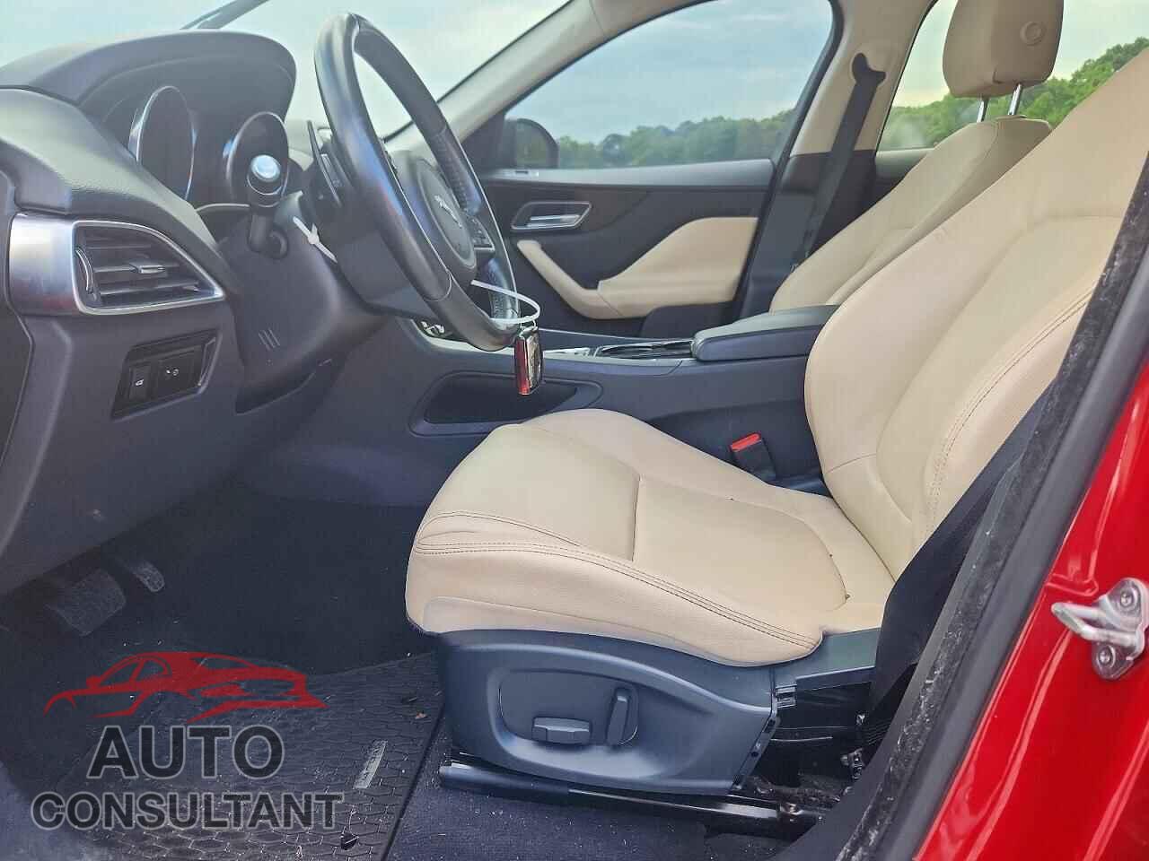 JAGUAR F-PACE 2017 - SADCJ2BV0HA072812