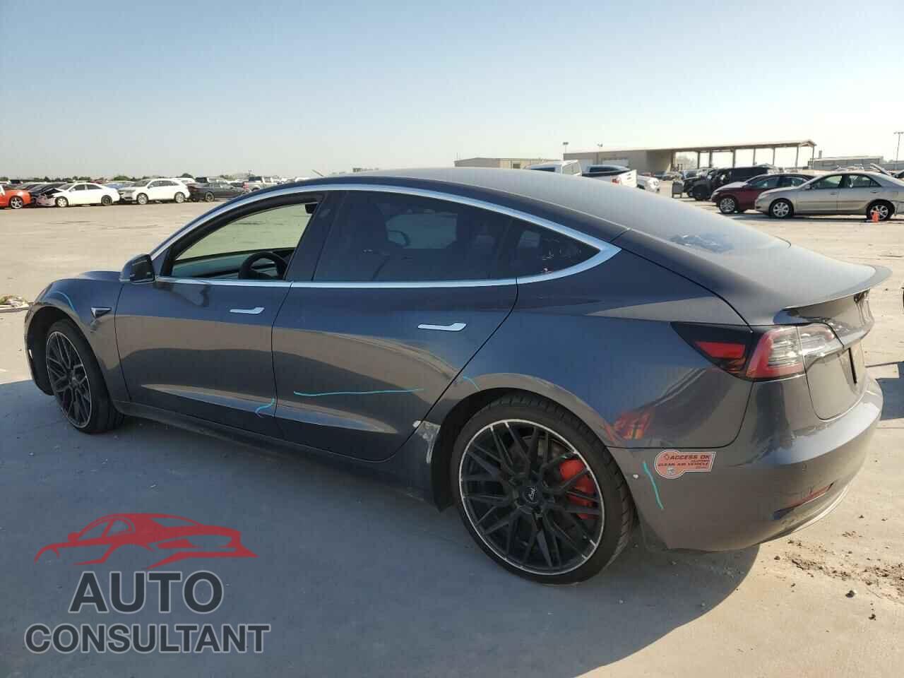 TESLA MODEL 3 2020 - 5YJ3E1EC3LF641009