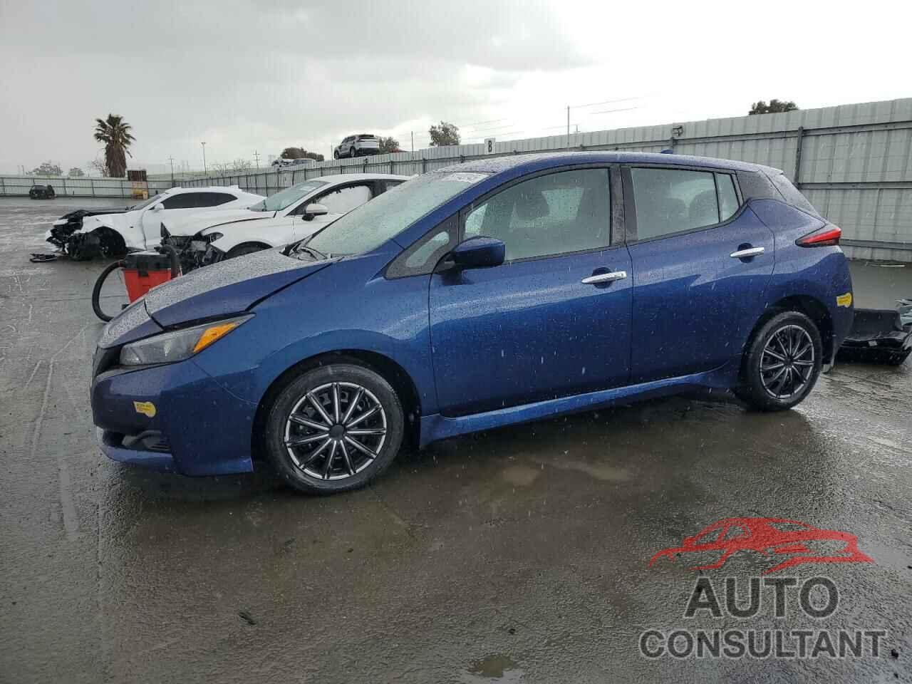 NISSAN LEAF 2023 - 1N4AZ1BV8PC550795