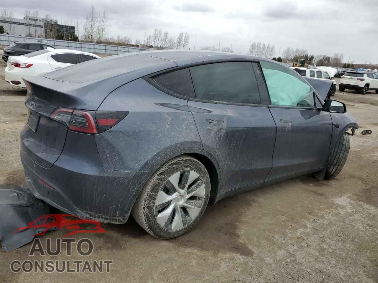 TESLA MODEL Y 2023 - LRWYGDFD5PC164043