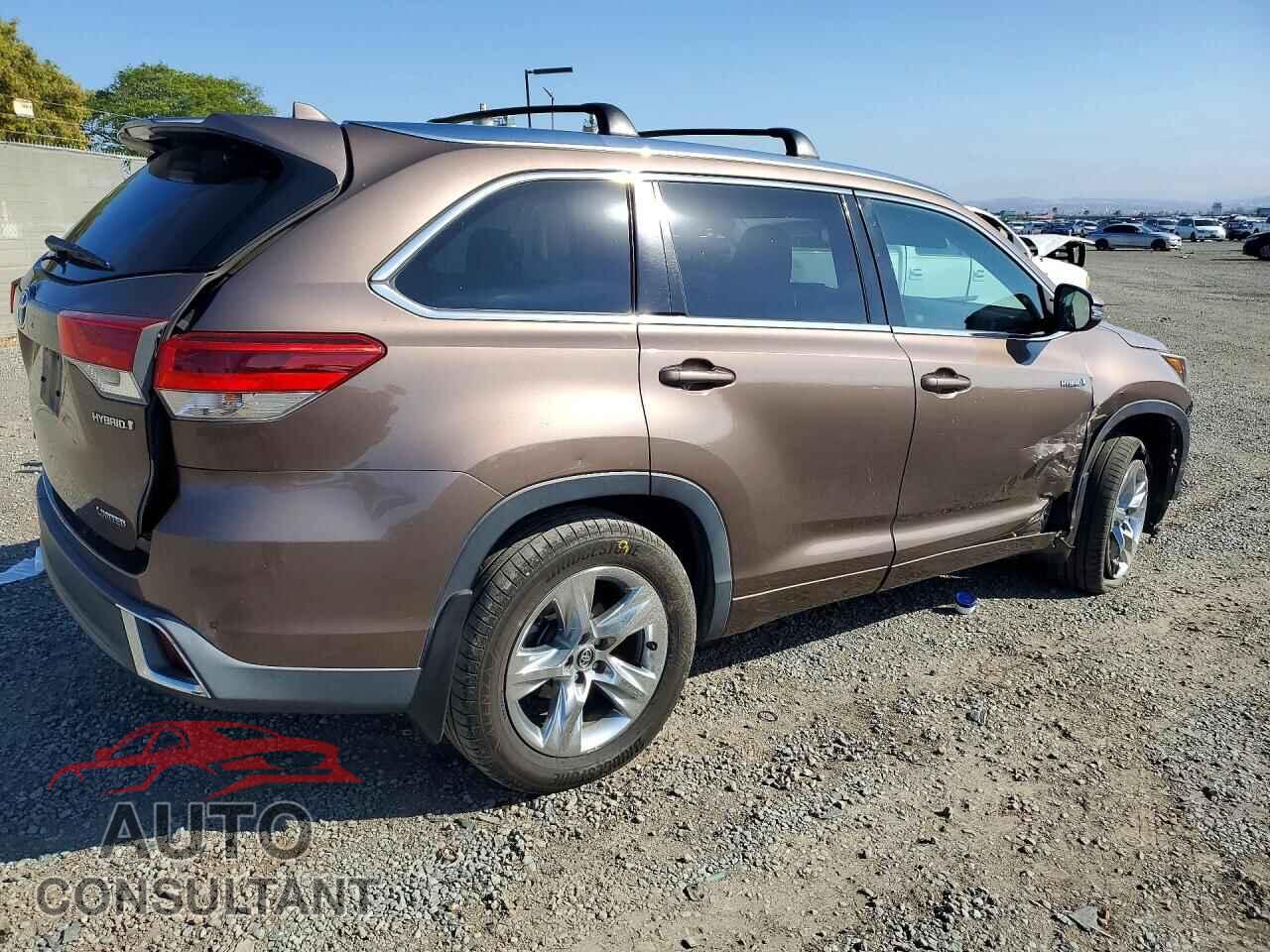 TOYOTA HIGHLANDER 2018 - 5TDDGRFH0JS046893