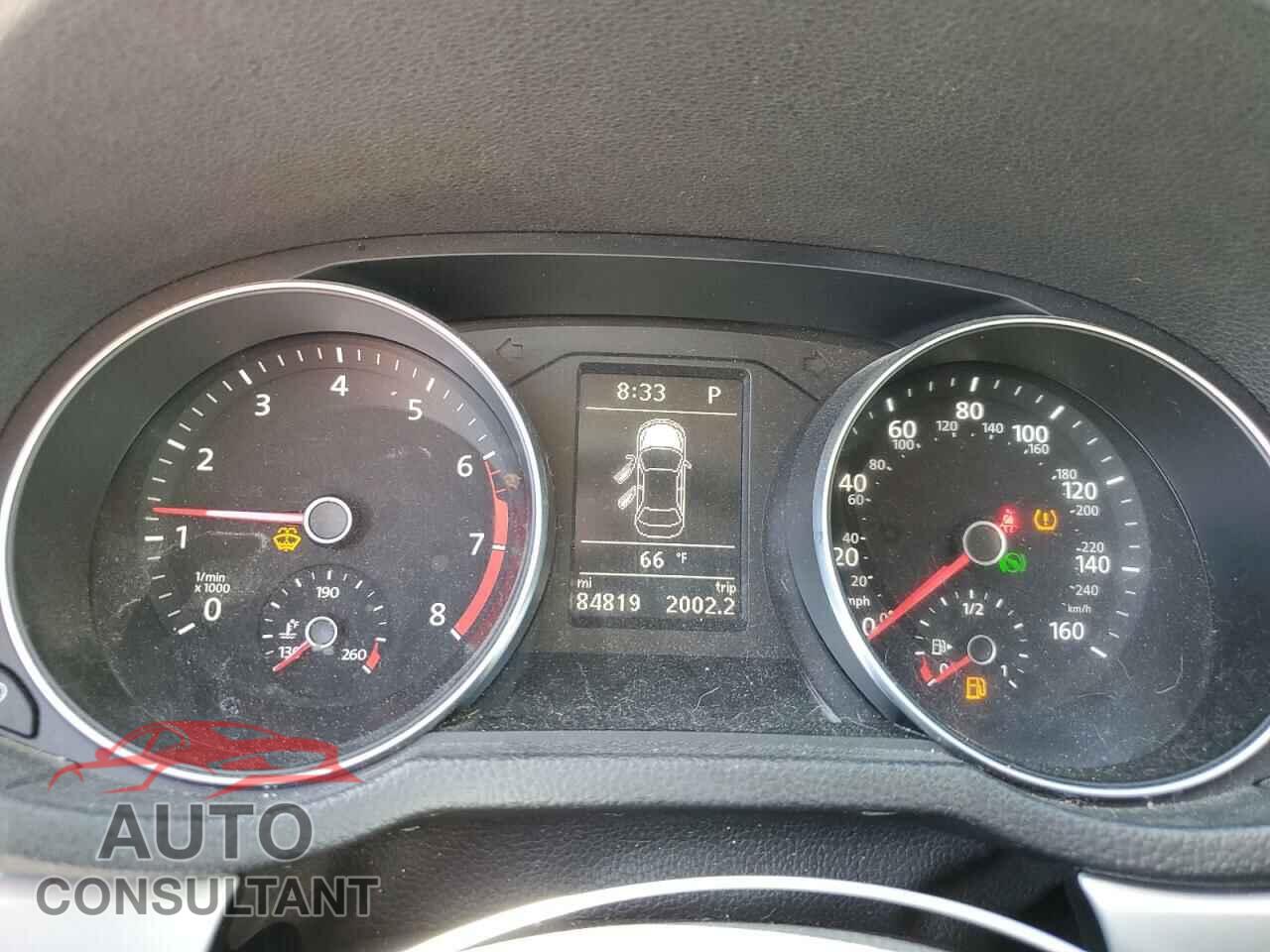 VOLKSWAGEN PASSAT 2017 - 1VWAT7A31HC070367