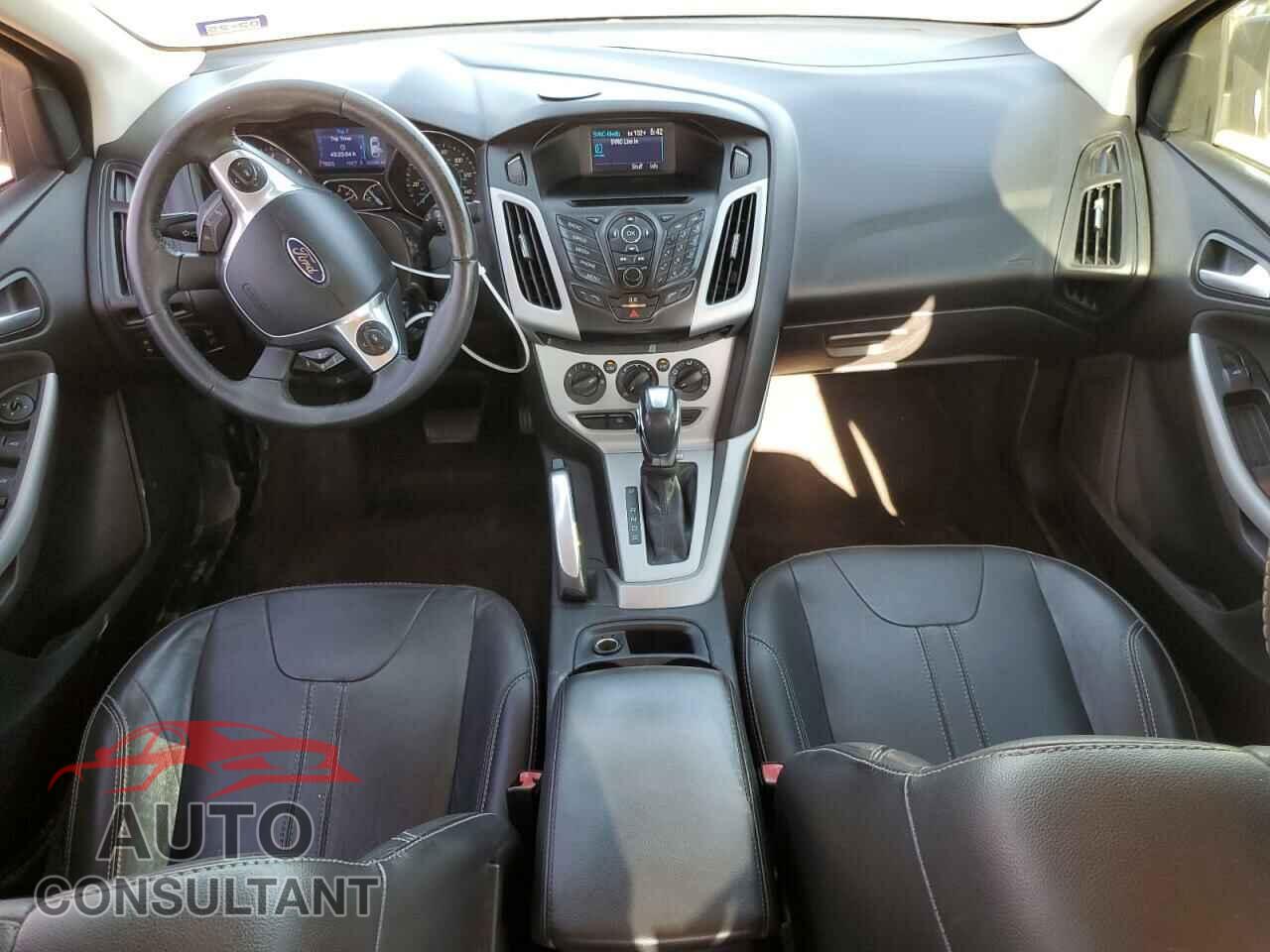 FORD FOCUS 2013 - 1FADP3F2XDL283847
