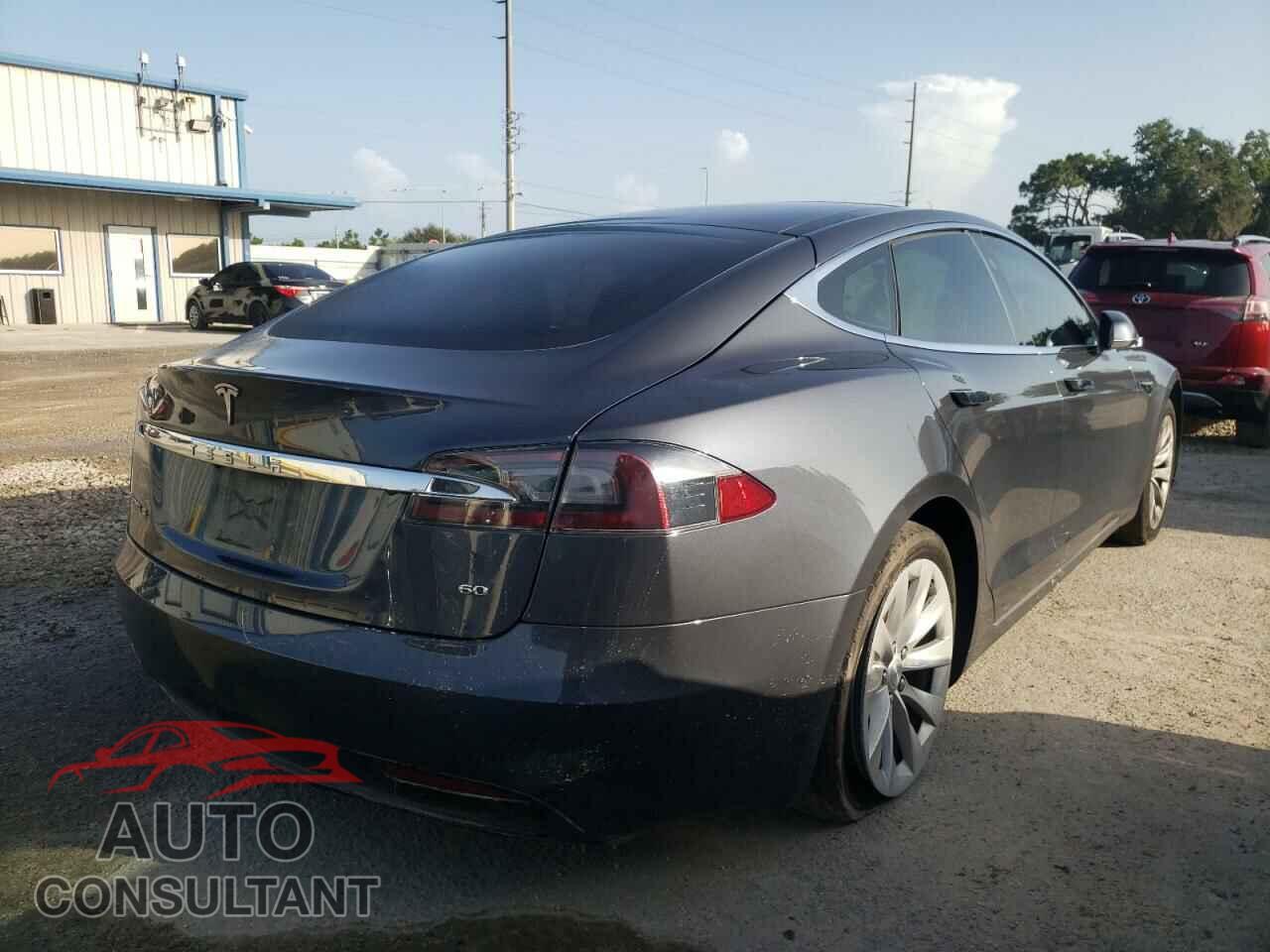TESLA MODEL S 2017 - 5YJSA1E16HF186475