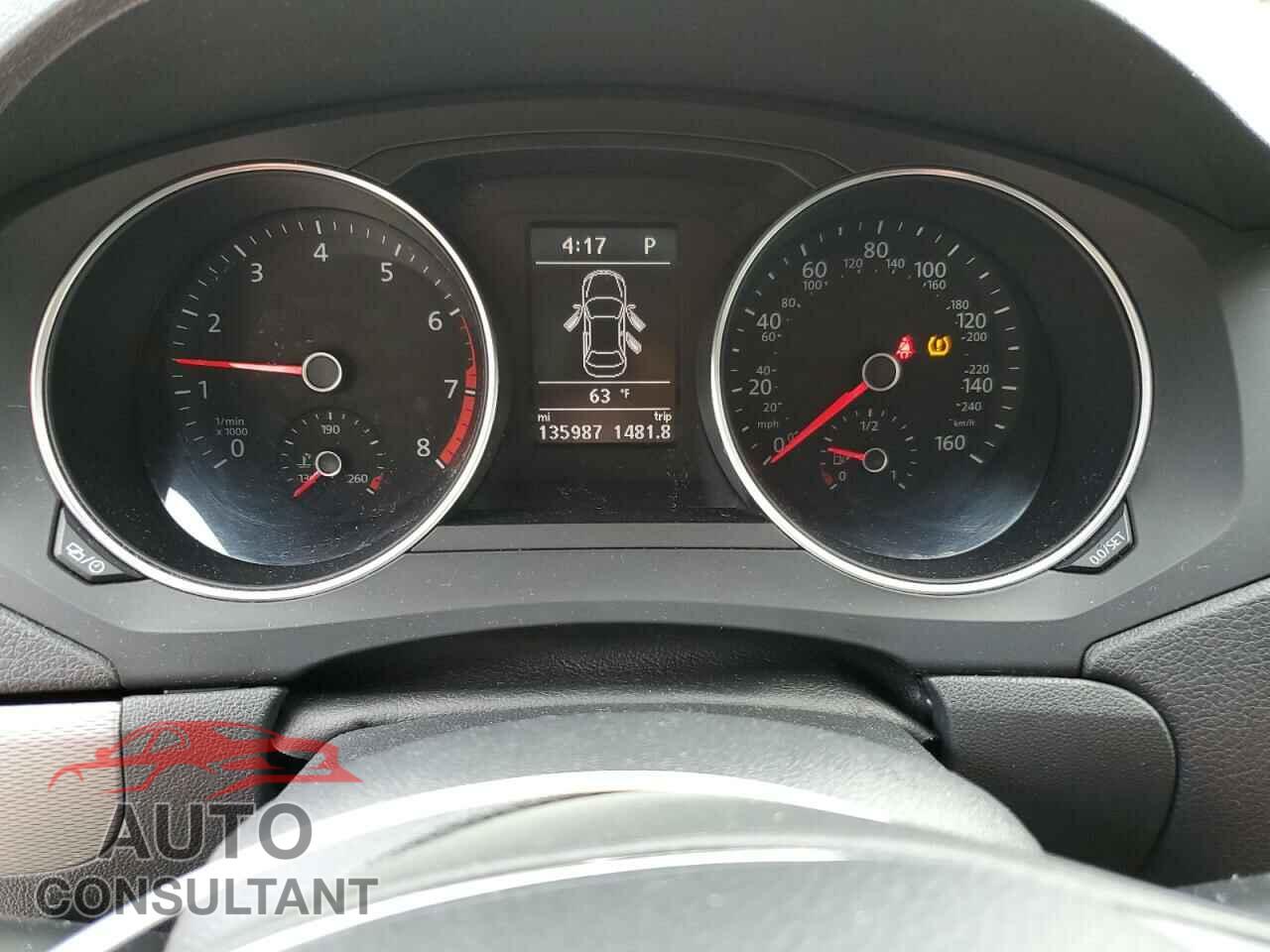 VOLKSWAGEN JETTA 2017 - 3VWDB7AJXHM290345