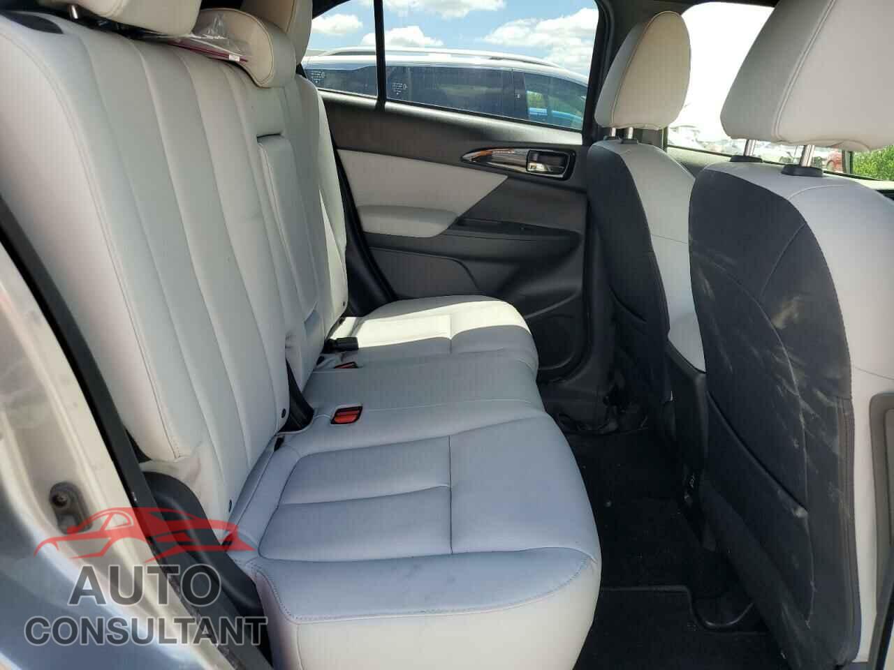 MITSUBISHI ECLIPSE 2023 - JA4ATWAA9PZ022911
