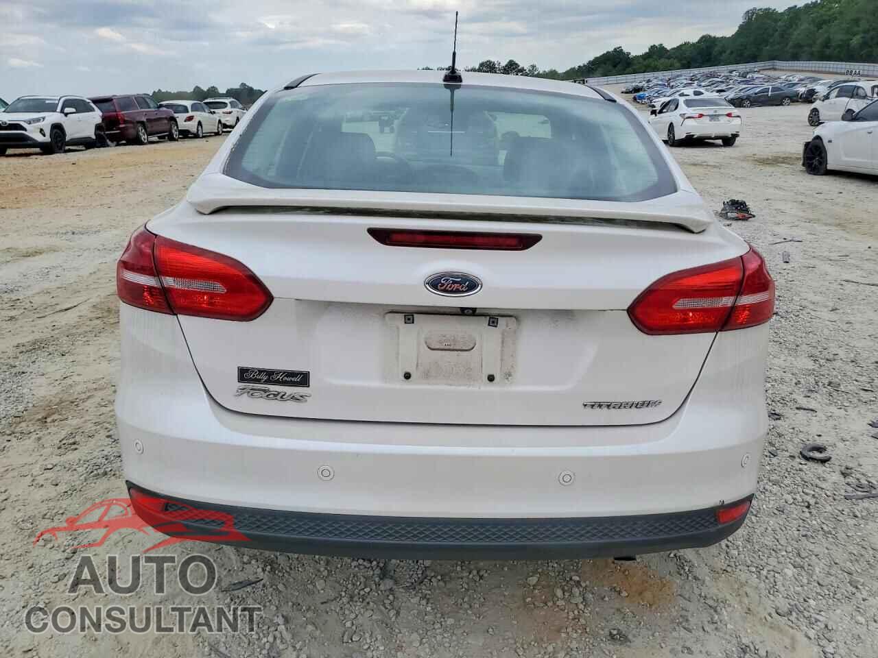 FORD FOCUS 2017 - 1FADP3J2XHL241322