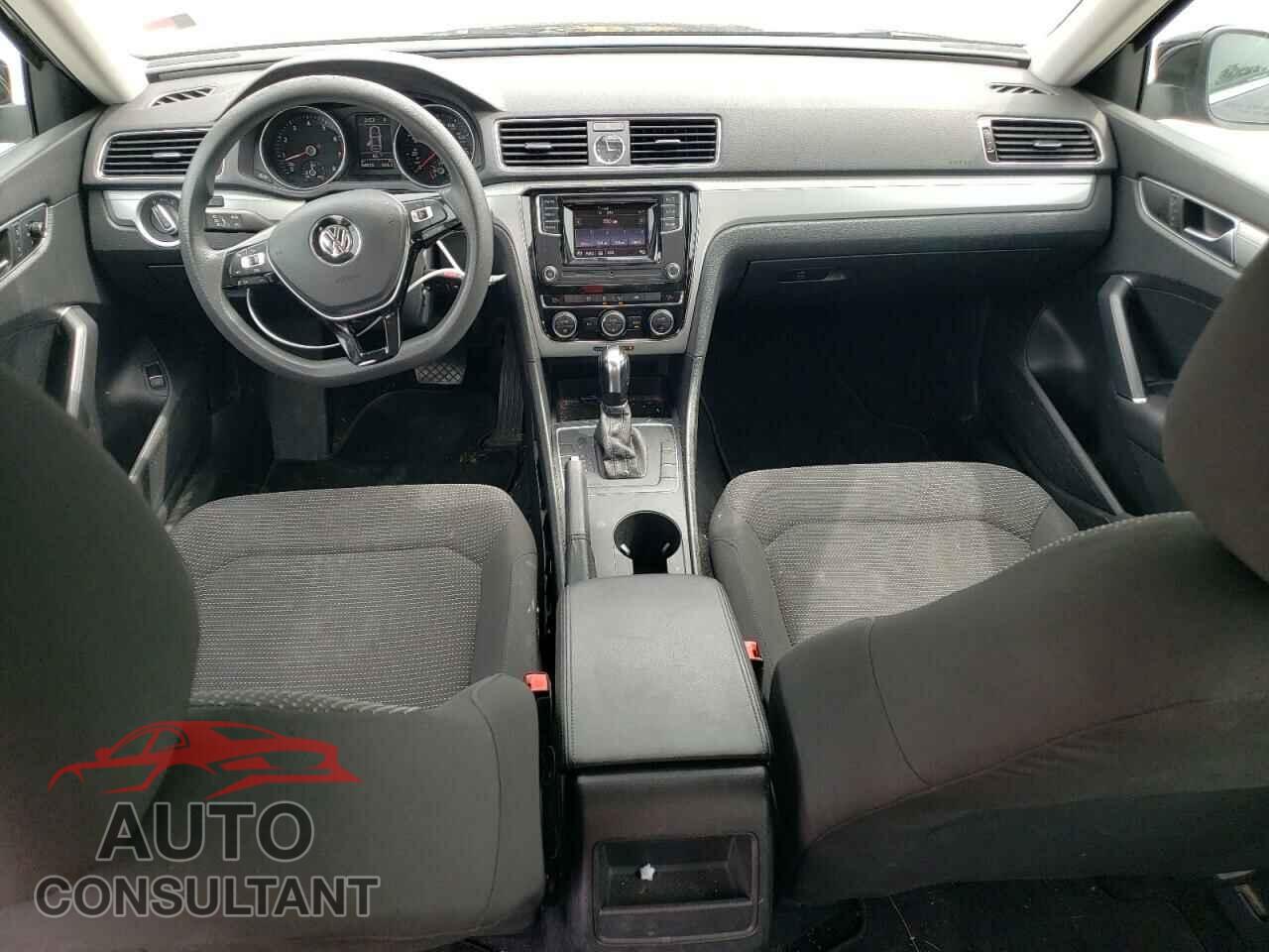 VOLKSWAGEN PASSAT 2016 - 1VWAT7A39GC007466