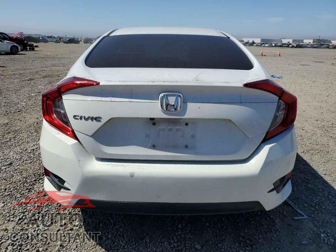 HONDA CIVIC 2018 - 2HGFC2F58JH514869