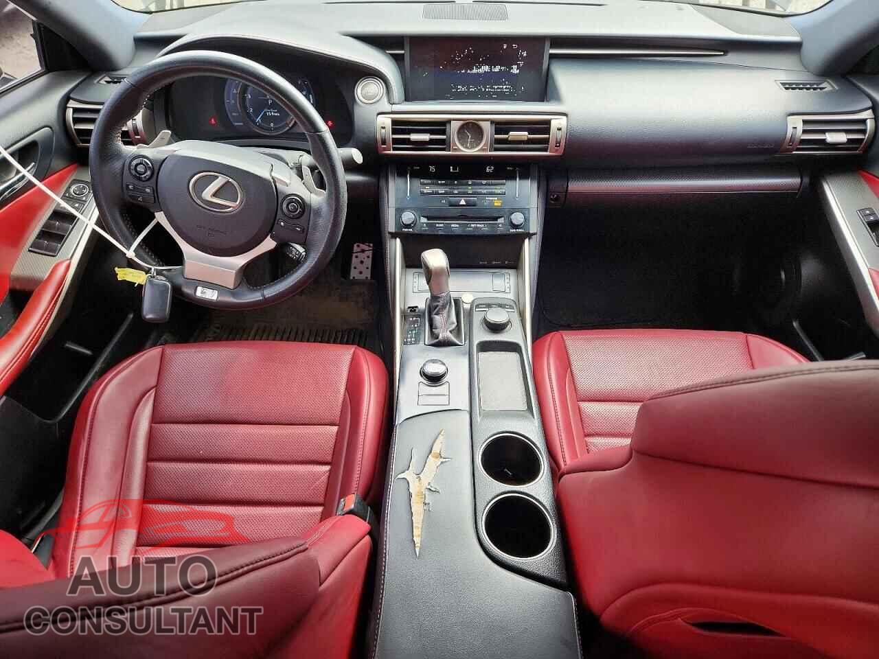 LEXUS IS 2014 - JTHBF1D22E5040095