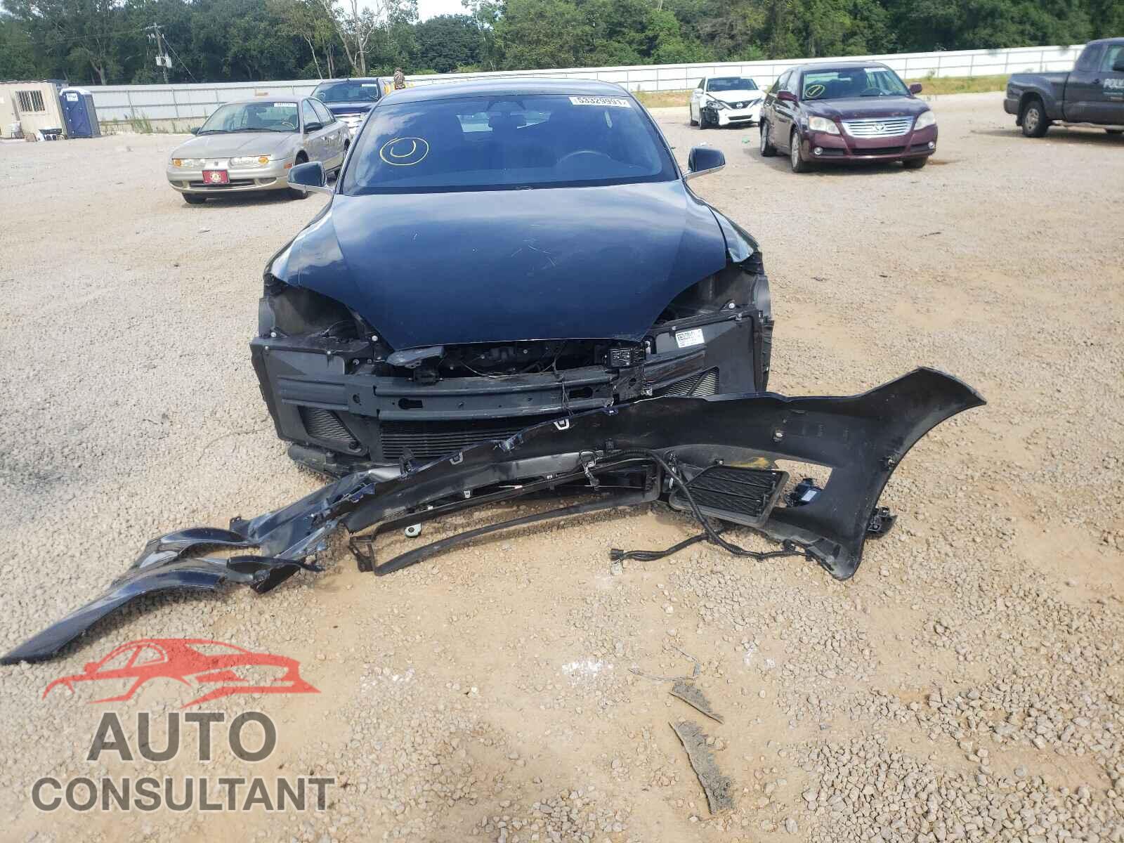TESLA MODEL S 2019 - 5YJSA1E21KF305730