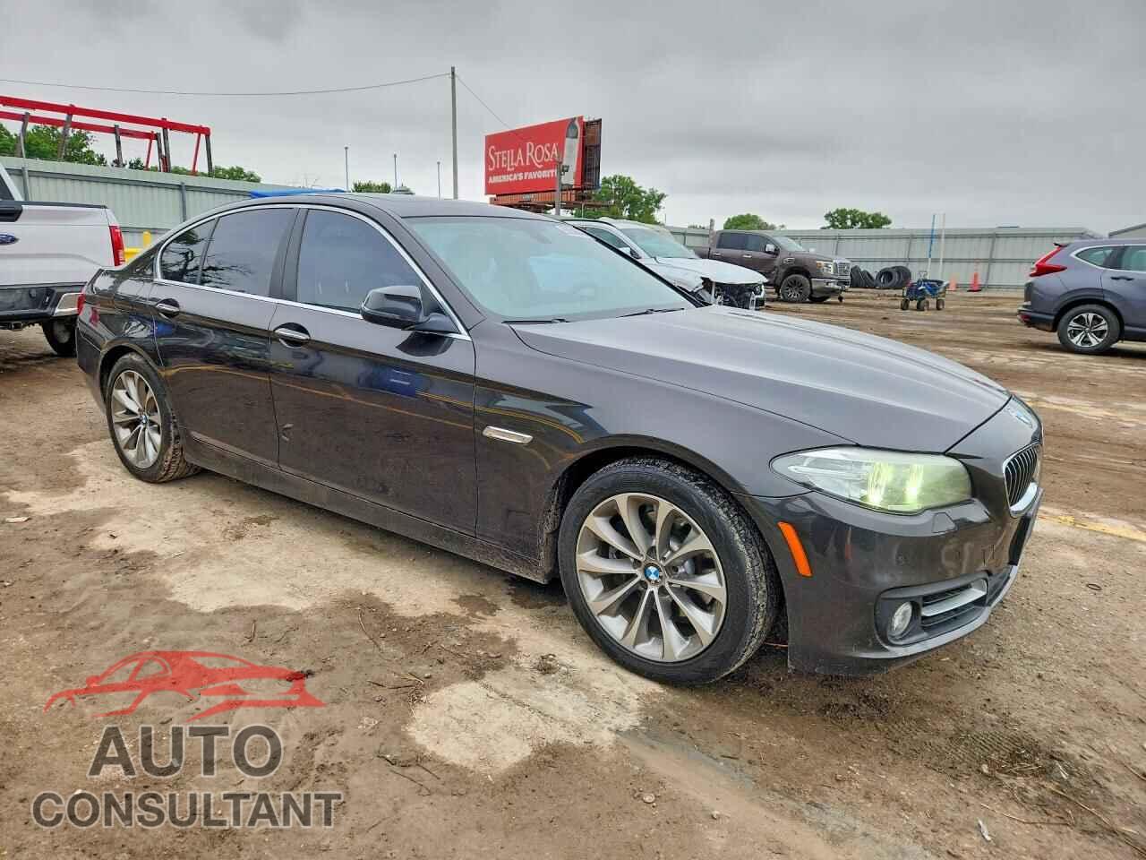 BMW 5 SERIES 2016 - WBA5A5C51GD528962