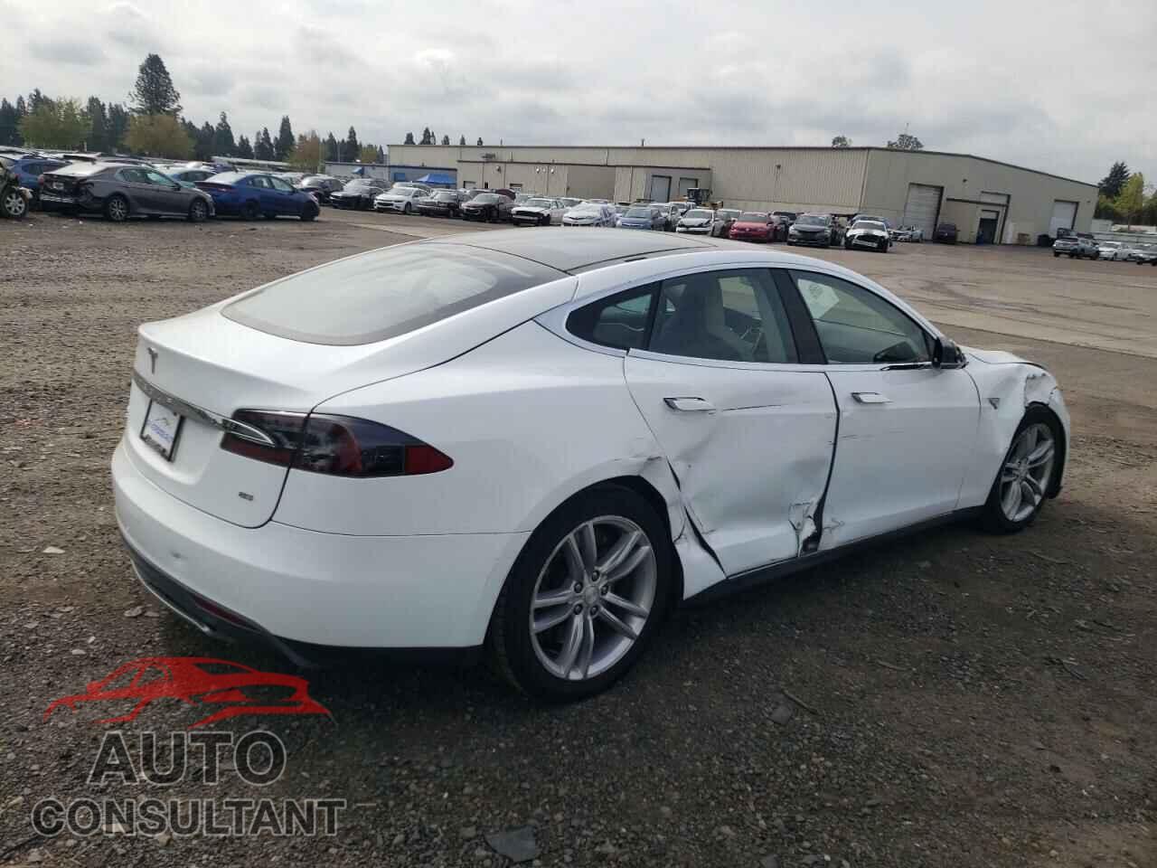 TESLA MODEL S 2013 - 5YJSA1DN0DFP13487