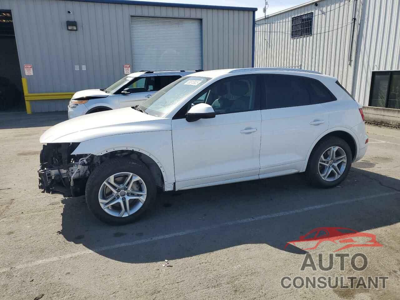 AUDI Q5 2018 - WA1ANAFY1J2128000