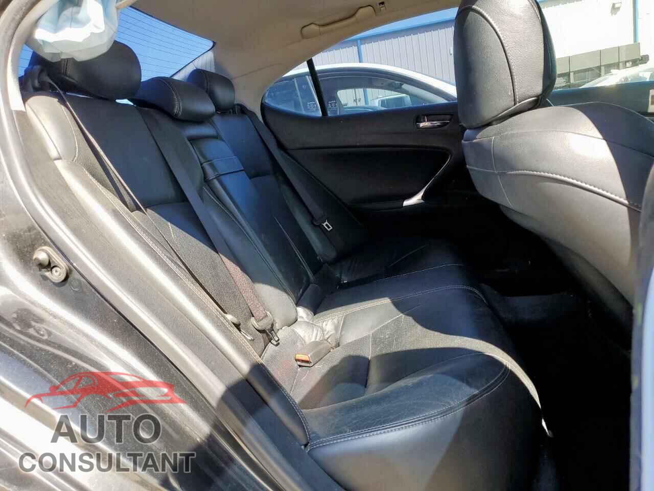 LEXUS IS 2010 - JTHBF5C23A5120217