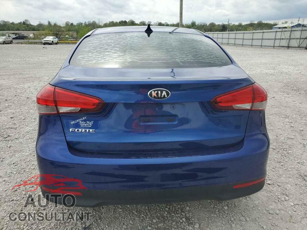 KIA FORTE 2018 - 3KPFK4A75JE272043