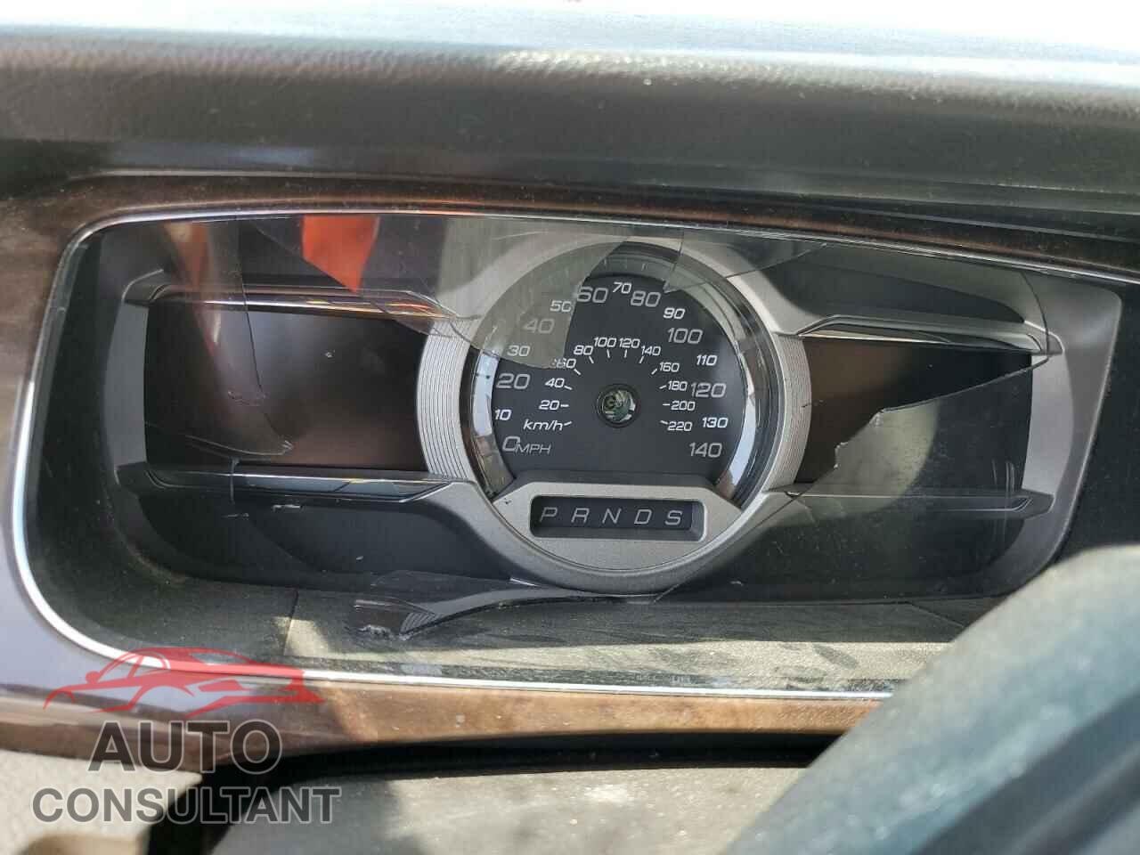FORD TAURUS 2018 - 1FAHP2F80JG103103