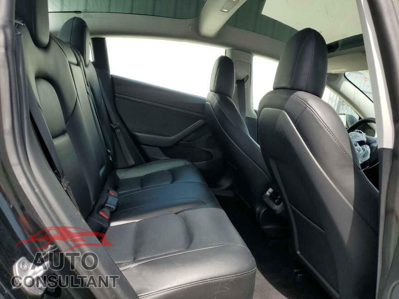 TESLA MODEL 3 2022 - 5YJ3E1EA4NF368793