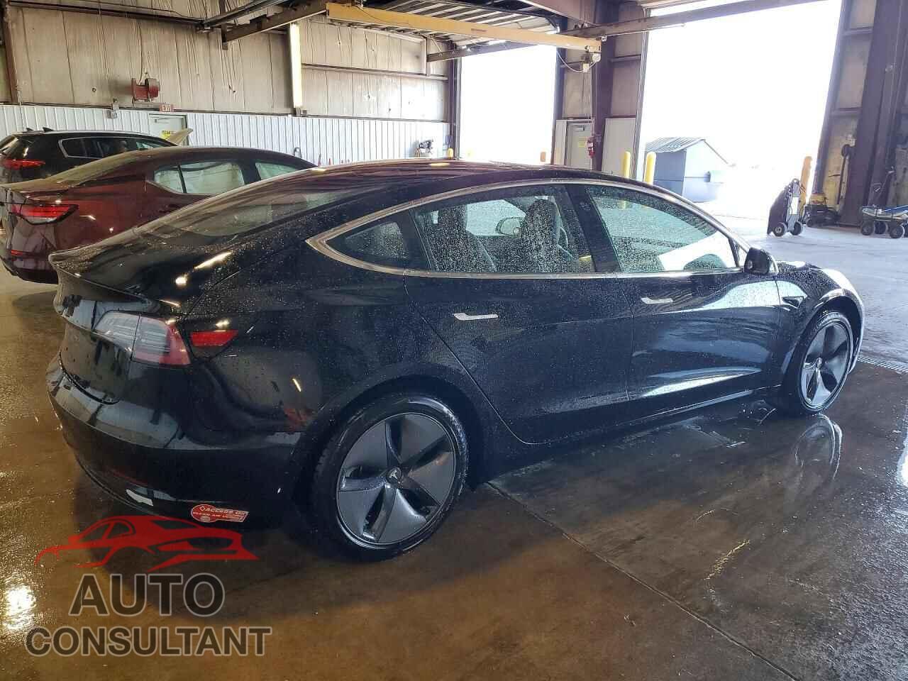 TESLA MODEL 3 2018 - 5YJ3E1EA4JF008448