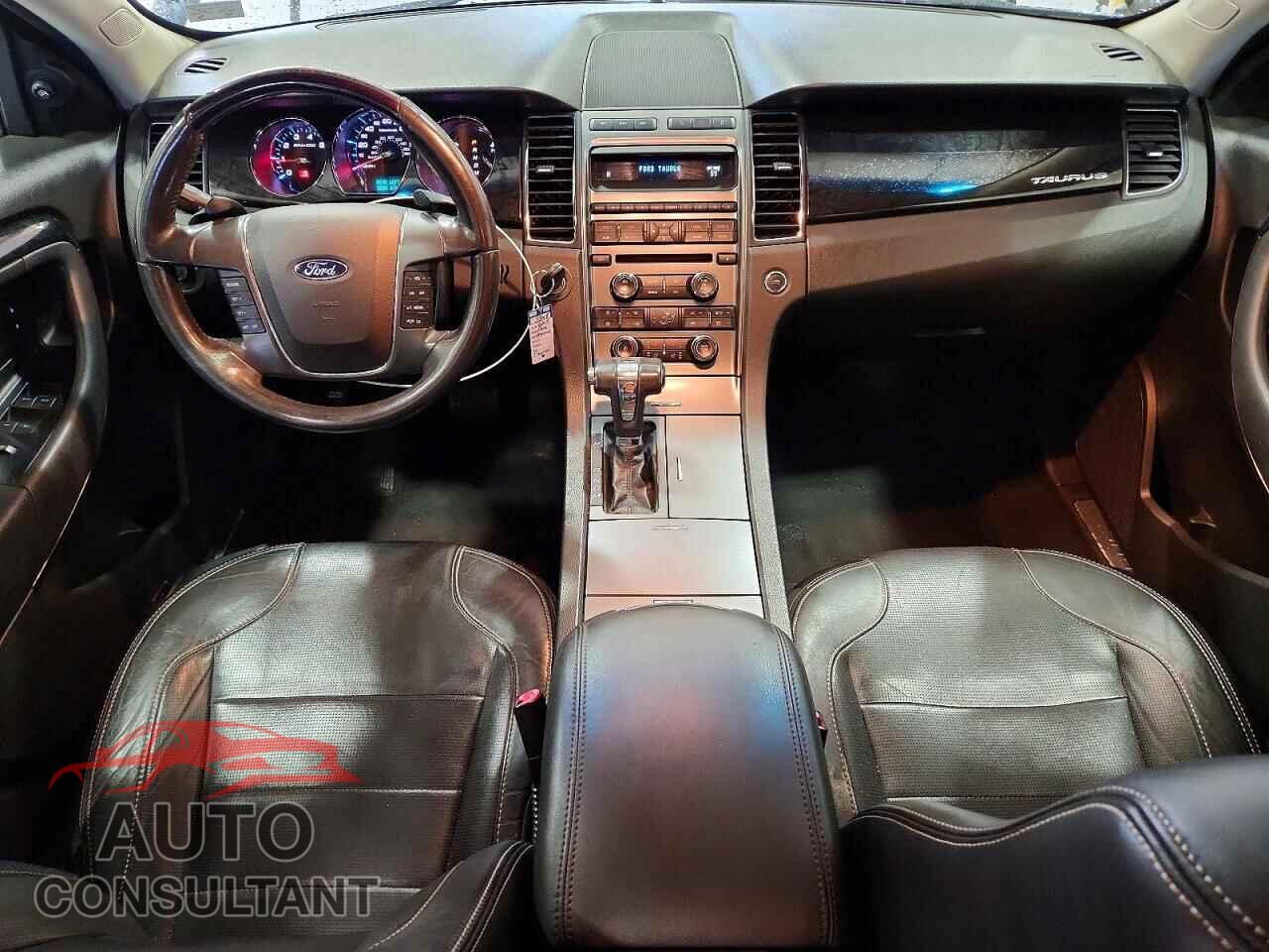 FORD TAURUS 2010 - 1FAHP2FW7AG160736