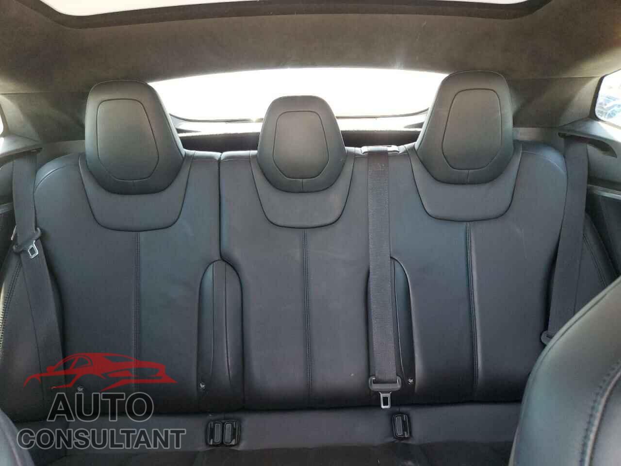 TESLA MODEL S 2016 - 5YJSA1E11GF136081