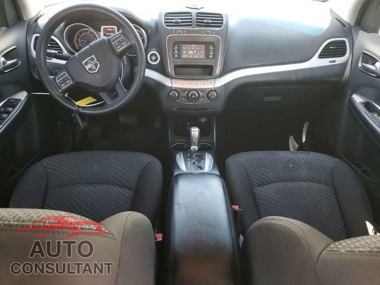 DODGE JOURNEY 2017 - 3C4PDCBG8HT517429