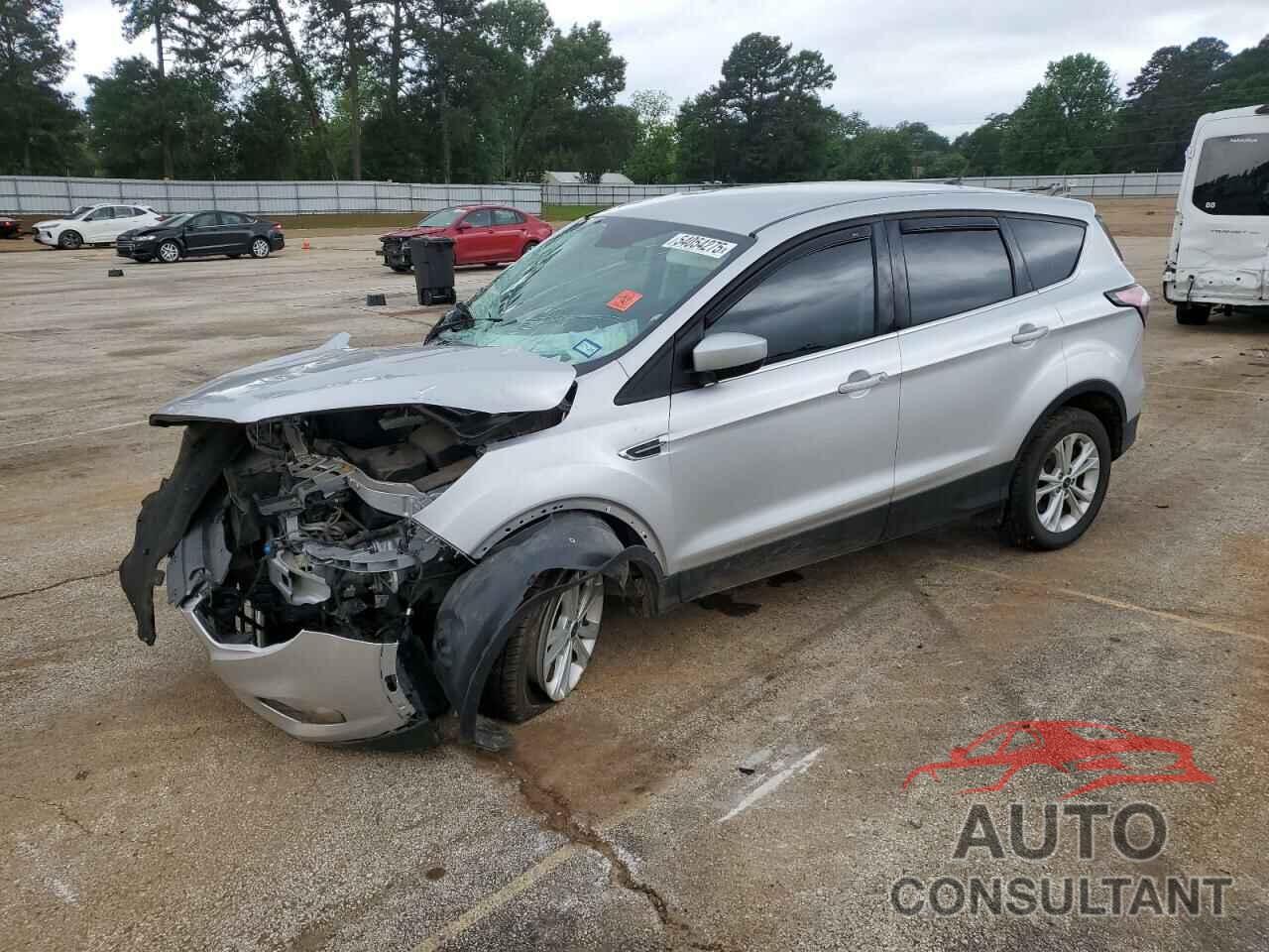 FORD ESCAPE 2017 - 1FMCU9G95HUE71958