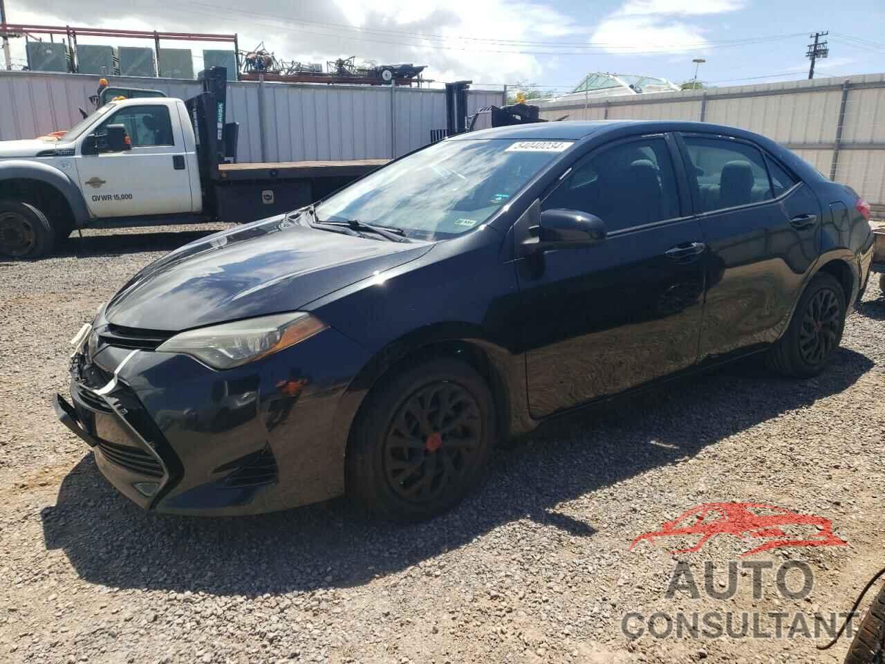 TOYOTA COROLLA 2018 - 5YFBURHE6JP821046