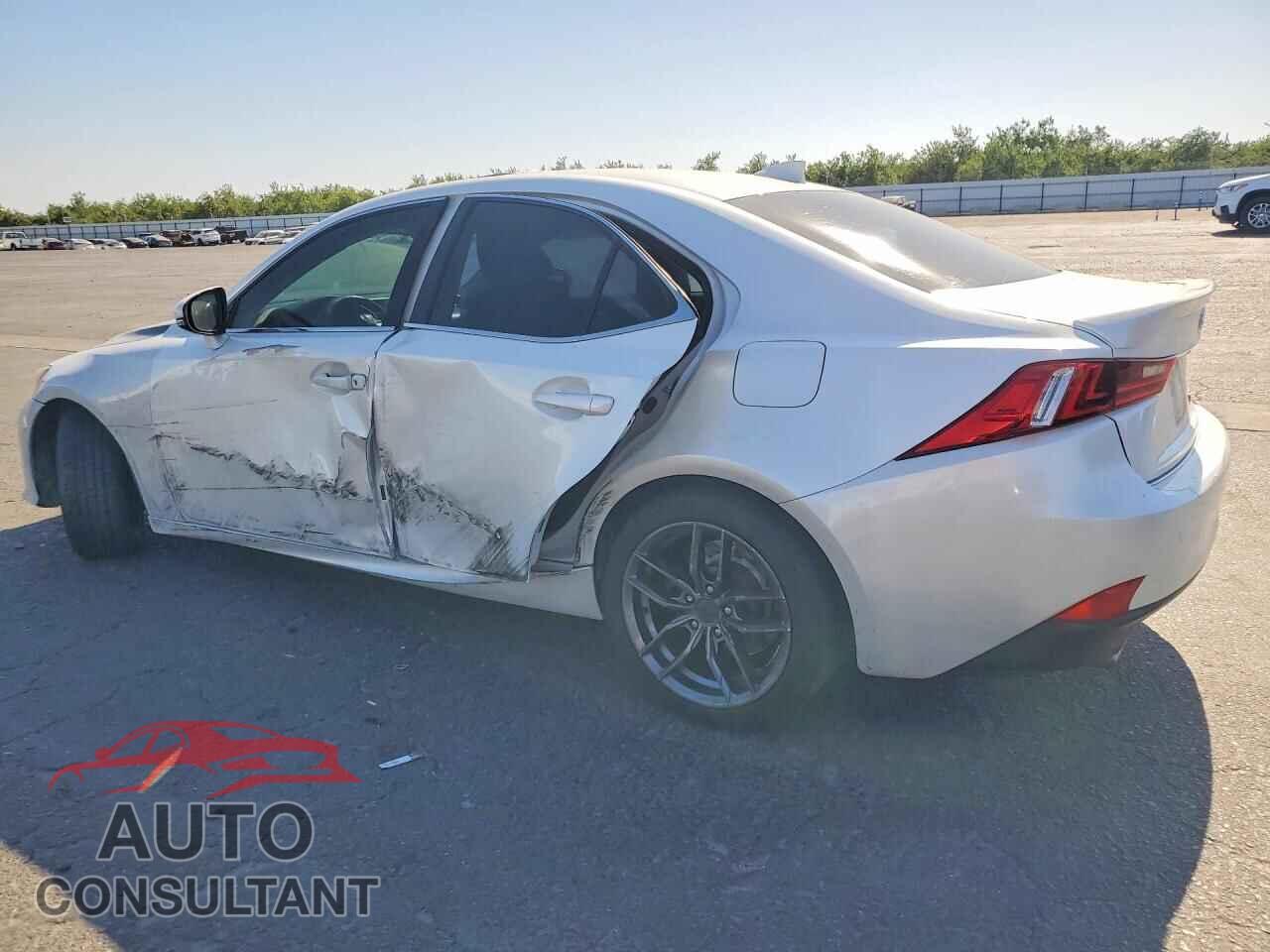 LEXUS IS 2016 - JTHBA1D28G5008012