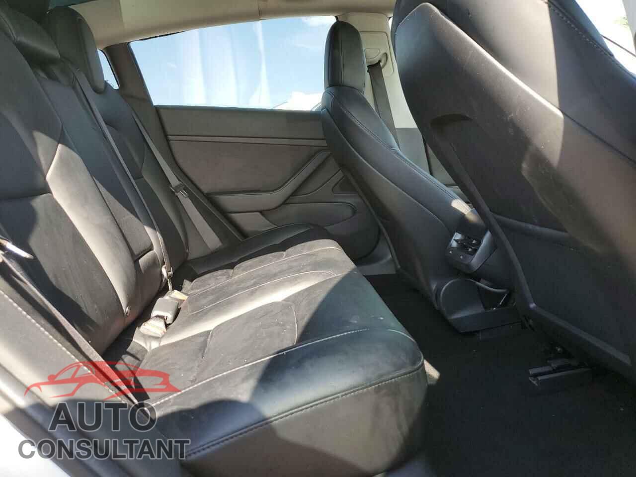TESLA MODEL 3 2019 - 5YJ3E1EA4KF417468