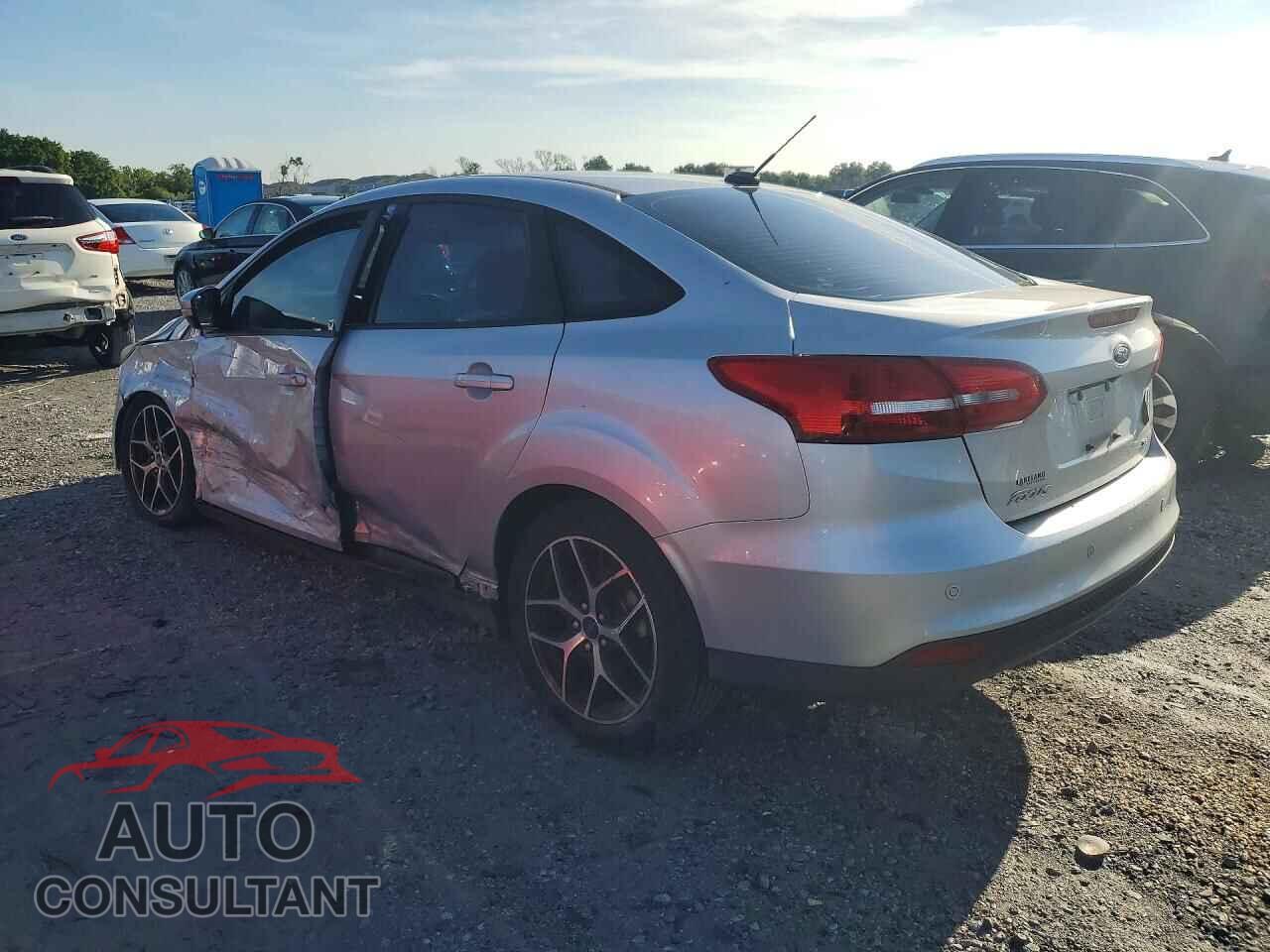 FORD FOCUS 2017 - 1FADP3H21HL248505