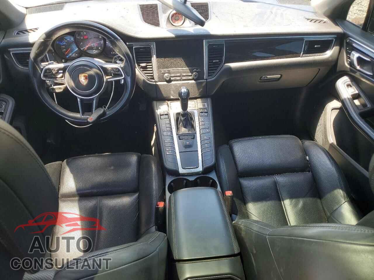 PORSCHE MACAN 2018 - WP1AG2A55JLB60458