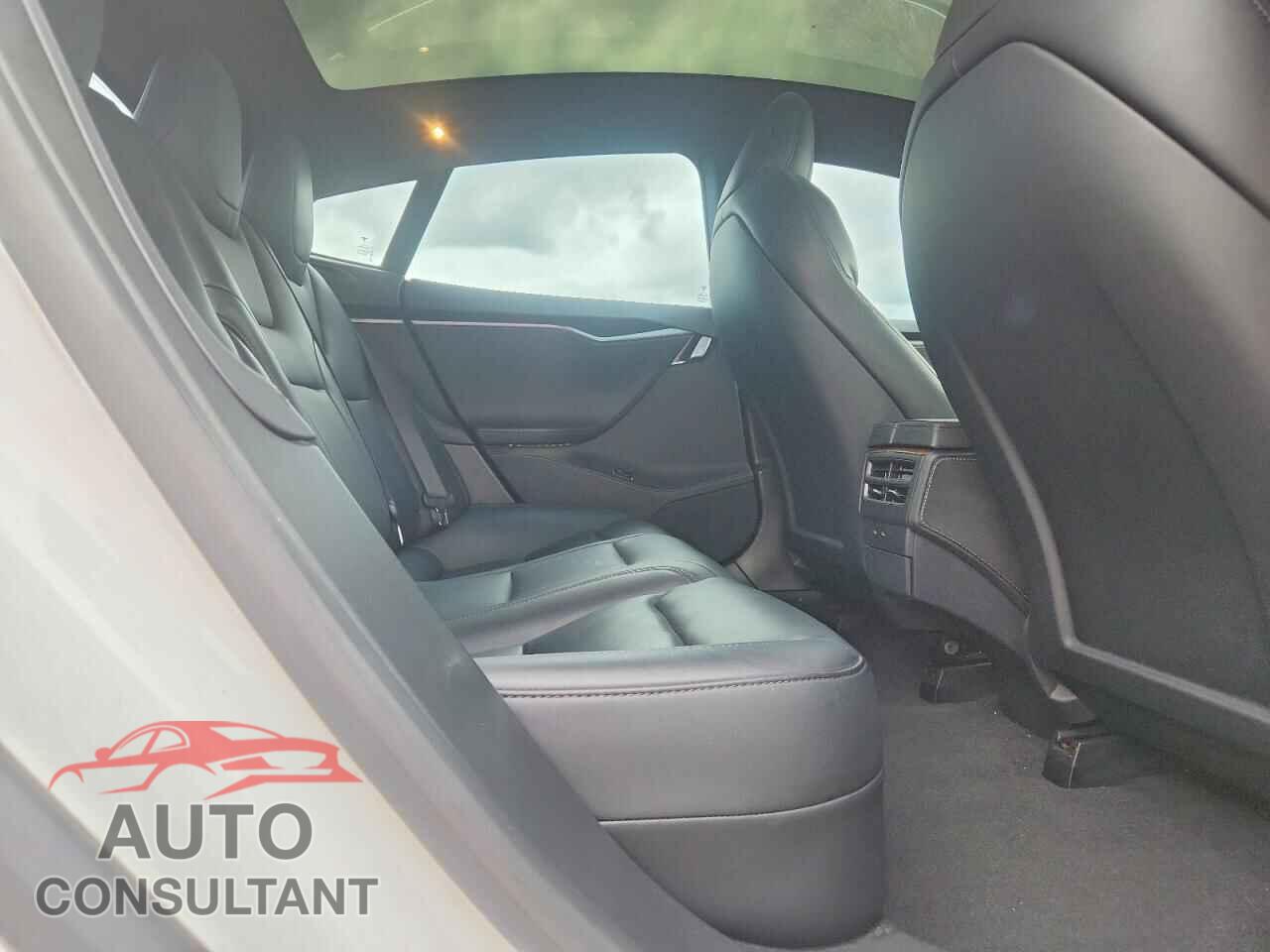 TESLA MODEL S 2020 - 5YJSA1E2XLF367273