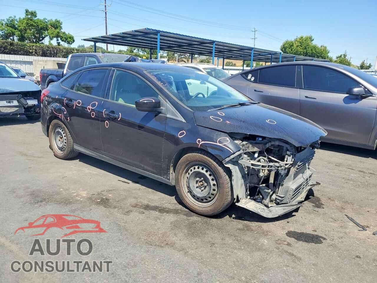 FORD FOCUS 2012 - 1FAHP3F28CL379248