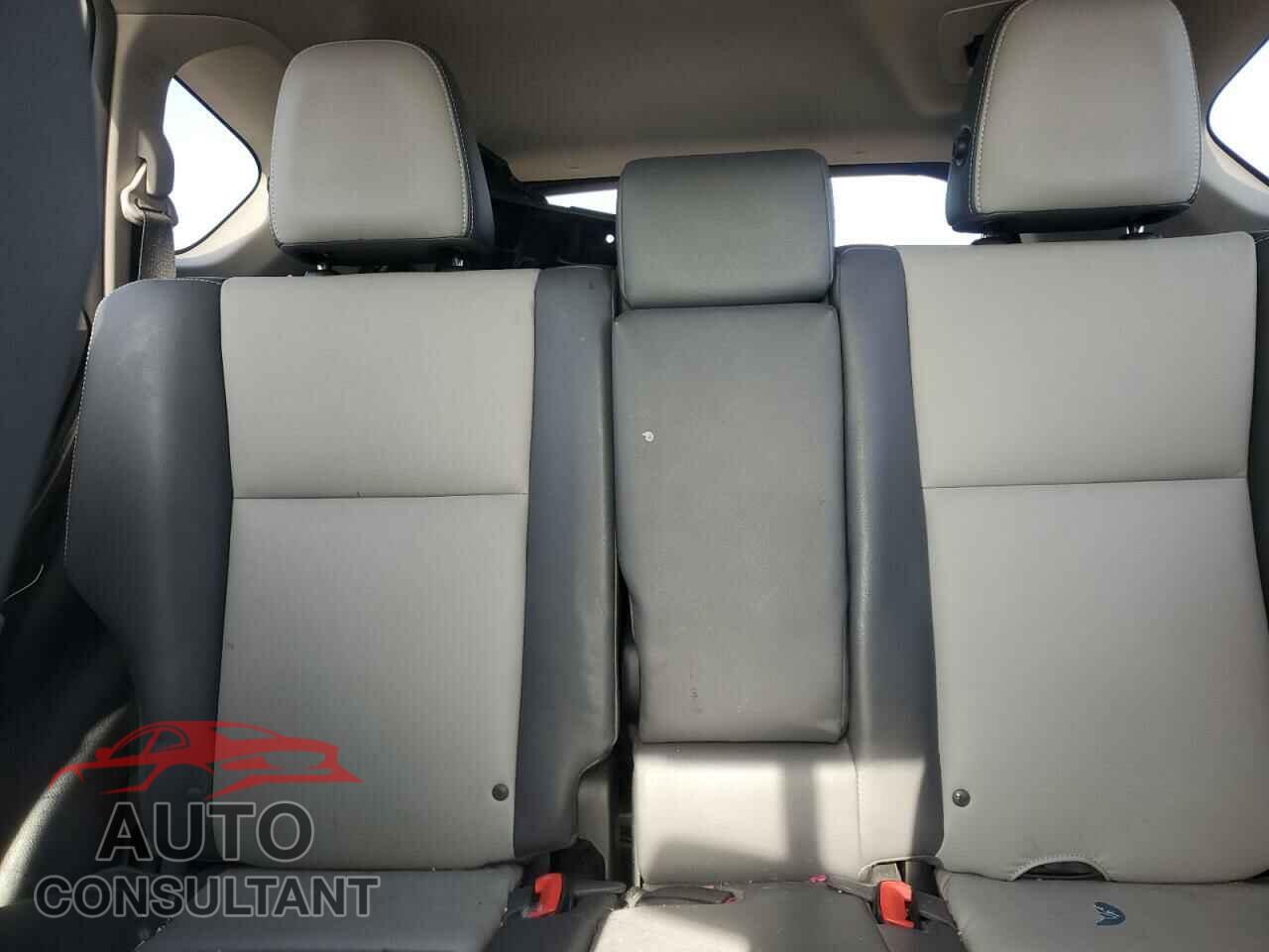 TOYOTA RAV4 2013 - 2T3DFREV2DW104094