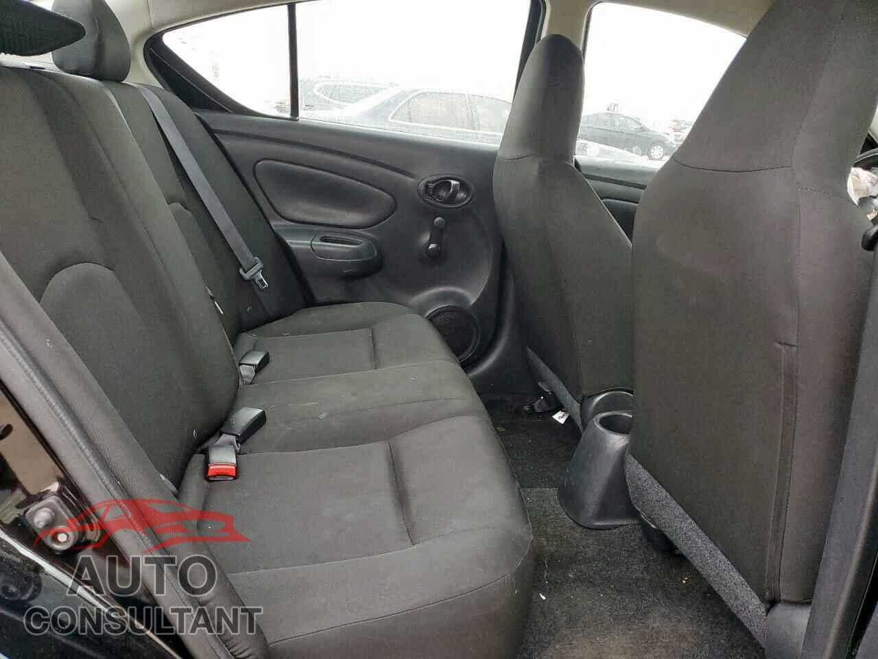 NISSAN VERSA 2017 - 3N1CN7AP6HL887155