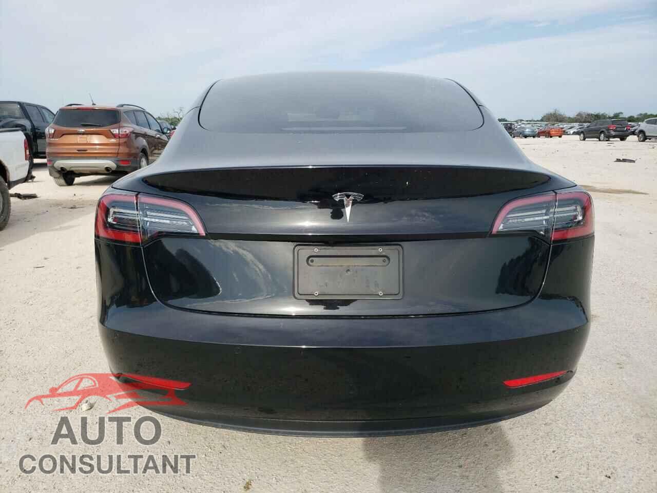 TESLA MODEL 3 2021 - 5YJ3E1EA9MF876448