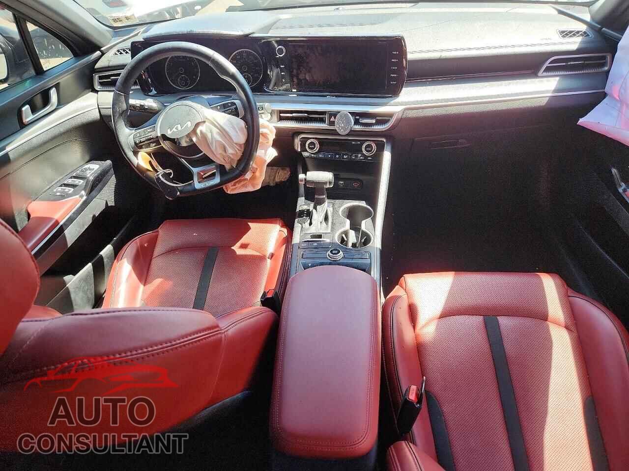 KIA K5 2023 - 5XXG64J20PG206772