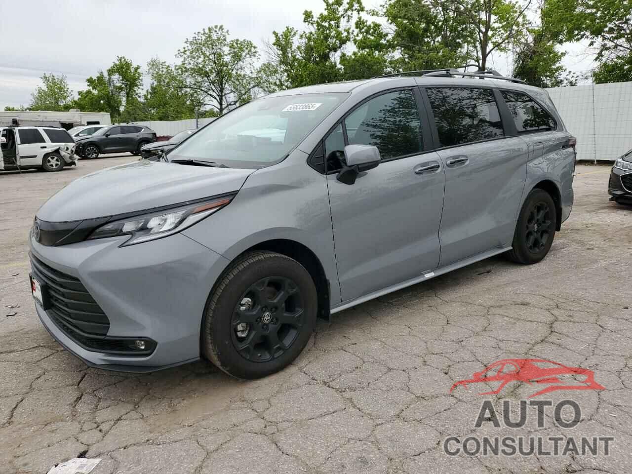 TOYOTA SIENNA 2025 - 5TDCSKFC3SS155341