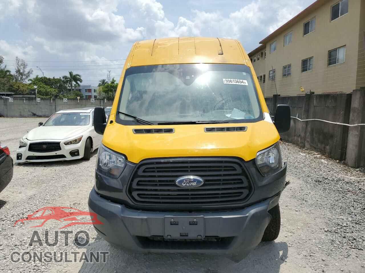 FORD TRANSIT 2018 - 1FTYR2XM2JKA70697