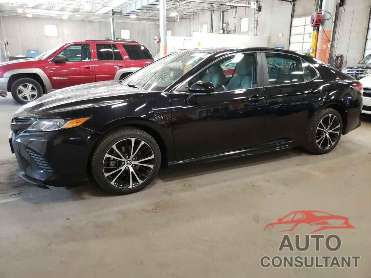 TOYOTA CAMRY 2019 - 4T1B11HK1KU714938