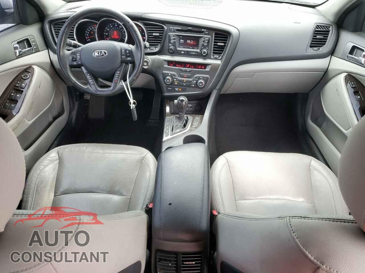 KIA OPTIMA 2013 - 5XXGN4A71DG158435