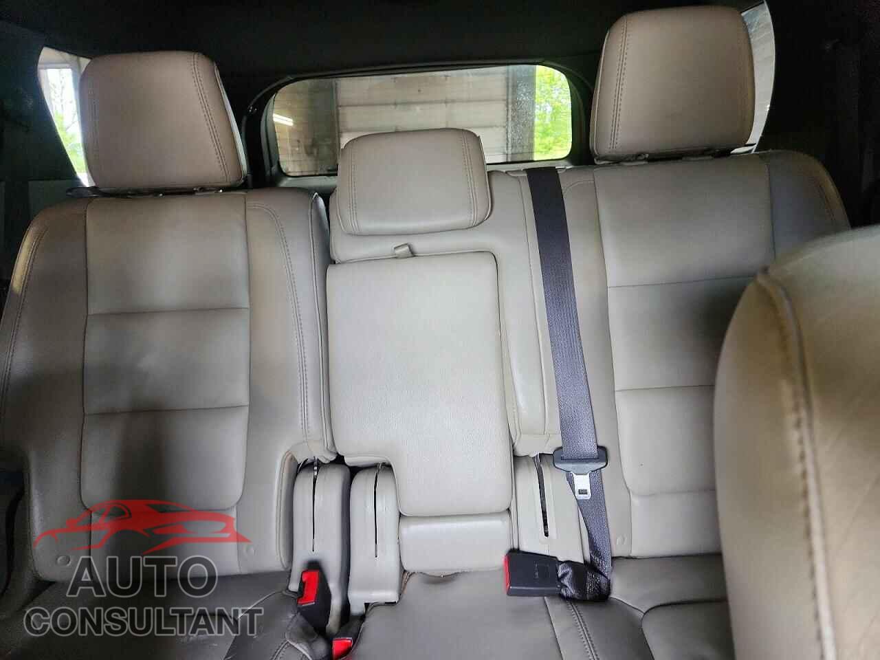 FORD EXPLORER 2015 - 1FM5K7F82FGA15178