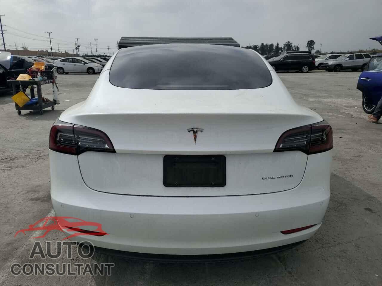 TESLA MODEL 3 2021 - 5YJ3E1EB0MF995935